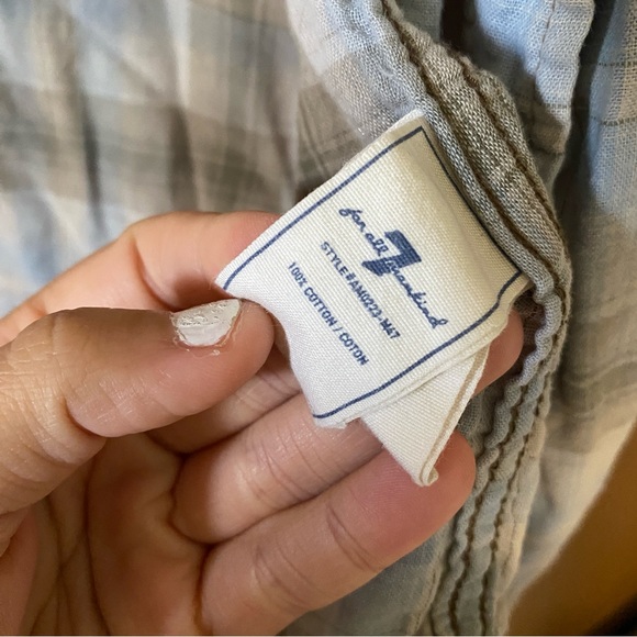 7 for all mankind men’s lightweight plaid button down // Size M - Picture 4 of 5